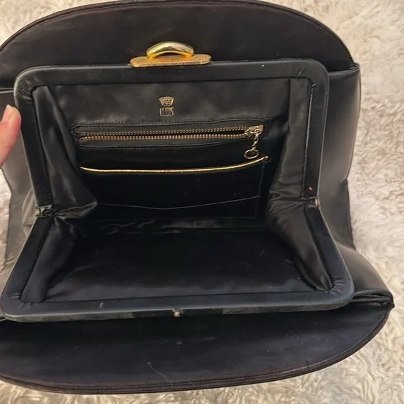 Vintage black leather Crown Lewis purse bag w/ gold chain - Picture 8 of 11